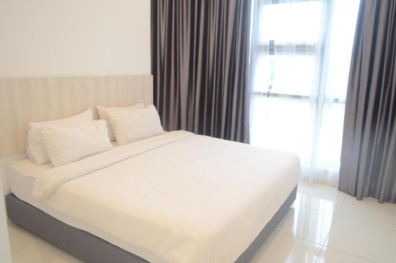 Apartahotel The Robertson By Myroyal Suites 4*